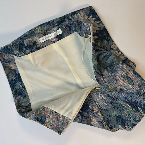 Altar’D State Tapestry Print Floral Skort - Picture 6 of 6